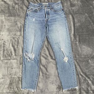 Levi's Wedgie Jeans Womens 26 Blue Tapered High Rise Distressed Raw Hem